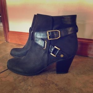 Women’s suede look booties